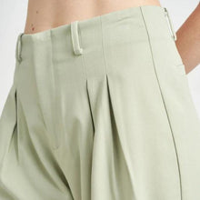 Load image into Gallery viewer, Full Length Pleated Pants