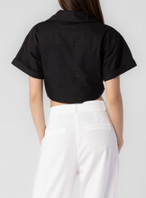 Load image into Gallery viewer, Cropped Pocket Shirt: Black