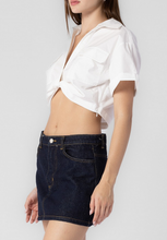 Load image into Gallery viewer, Cropped Pocket Shirt: White