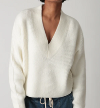 Load image into Gallery viewer, Roux Sweater