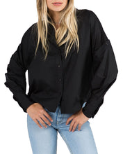 Load image into Gallery viewer, Button Detailed Sleeves Top: Black